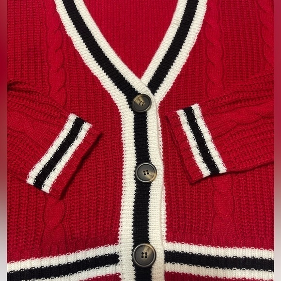 ALMOST FAMOUS Juniors' Cable Knit Buttoned V-Neck Varsity Cardigan size Medium - Picture 9 of 16
